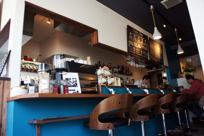 釧路のカフェとバルRepas（ルパ）へ きたのねこから